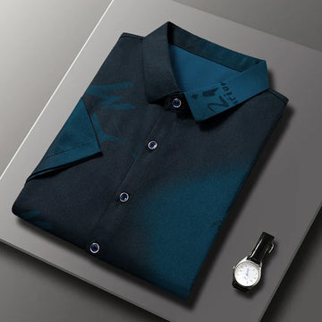 Nova Camisa Casual Masculina de Manga Curta com Estampa